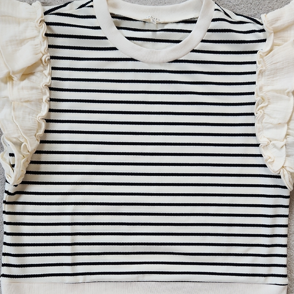 Top JODIFL Blouse Flutter Sleeve Black and Cream striped shirt - Medium NWOT